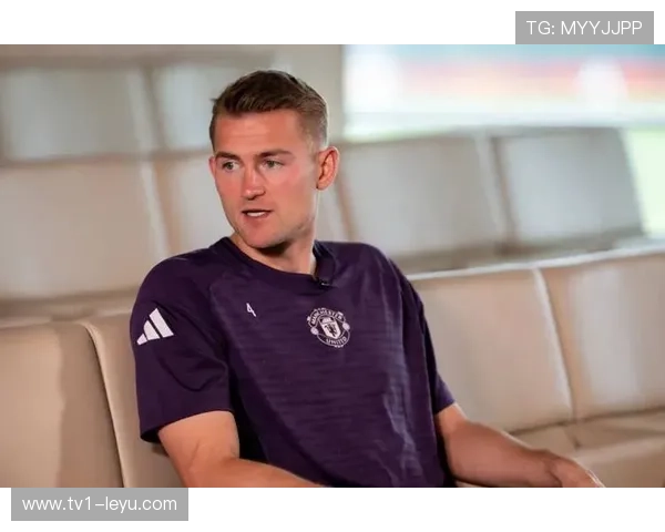 马泰斯·德利赫特：荷兰中卫新星，防守实力再获认可